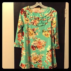 Mint floral ruffle top🎀